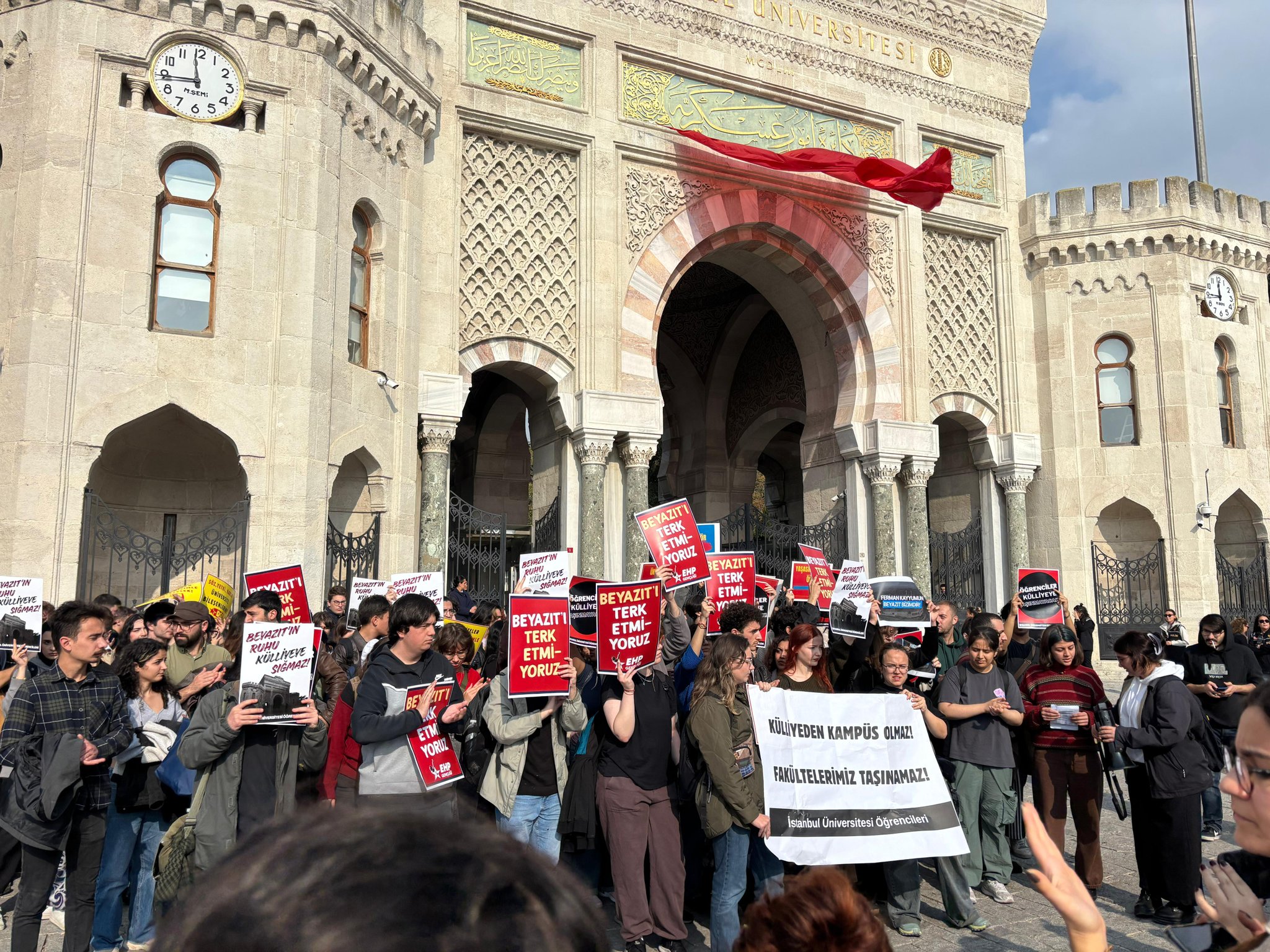 İstanbul Üniversitesi,